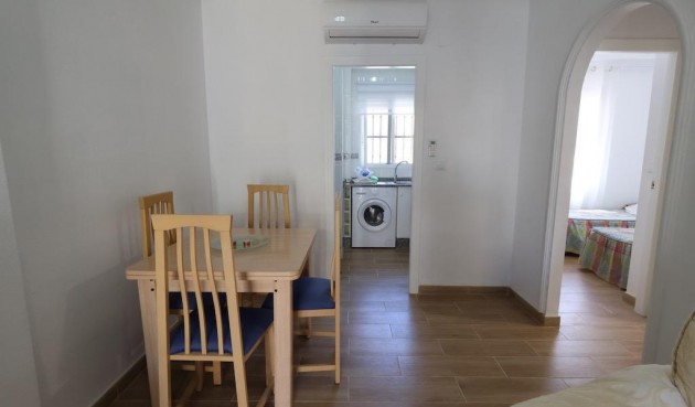 Brukt - Bungalow -
Orihuela Costa - Costa Blanca