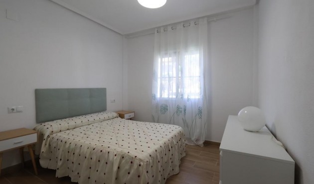 Brukt - Bungalow -
Orihuela Costa - Costa Blanca