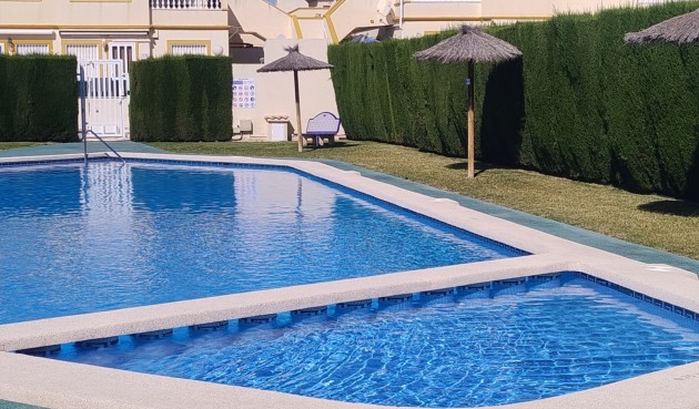 Brukt - Apartment -
Orihuela - Inland