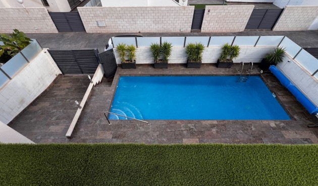 Brukt - Villa -
Orihuela Costa - Costa Blanca