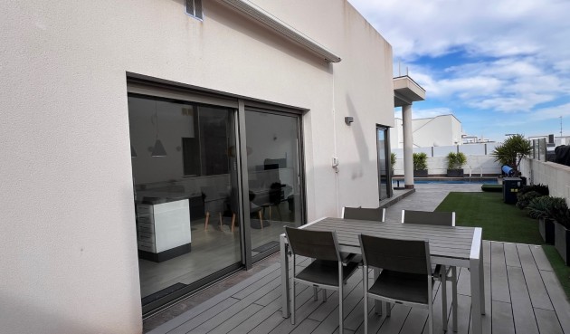 Brukt - Villa -
Orihuela Costa - Costa Blanca