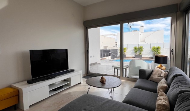 Brukt - Villa -
Orihuela Costa - Costa Blanca