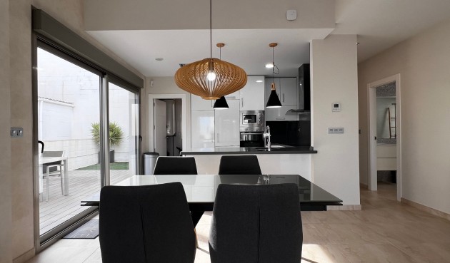 Brukt - Villa -
Orihuela Costa - Costa Blanca