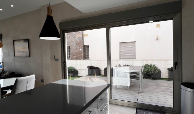 Brukt - Villa -
Orihuela Costa - Costa Blanca