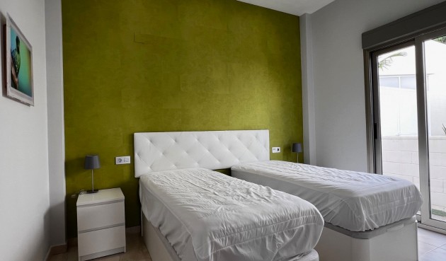 Brukt - Villa -
Orihuela Costa - Costa Blanca
