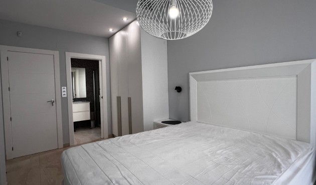 Brukt - Villa -
Orihuela Costa - Costa Blanca