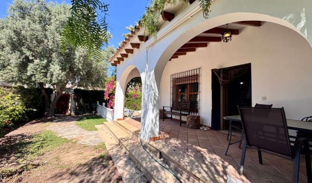 Brukt - Villa -
Orihuela Costa - Costa Blanca