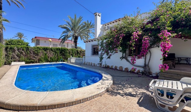 Brukt - Villa -
Orihuela Costa - Costa Blanca