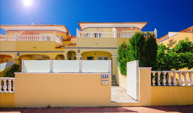 Brukt - Town House -
Orihuela Costa - Las Filipinas