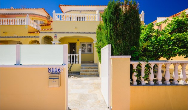 Brukt - Town House -
Orihuela Costa - Las Filipinas