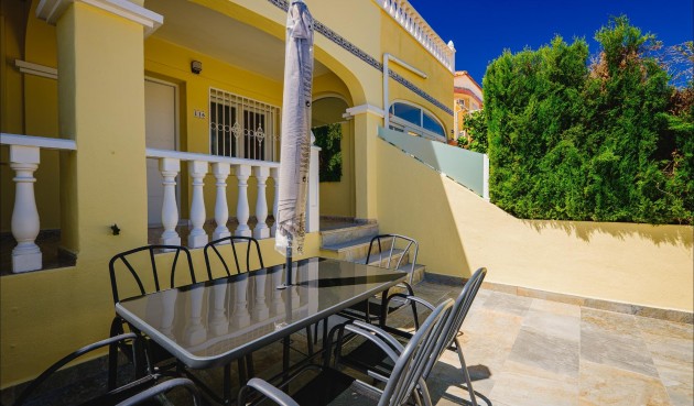 Brukt - Town House -
Orihuela Costa - Las Filipinas