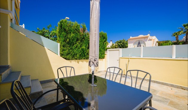 Brukt - Town House -
Orihuela Costa - Las Filipinas
