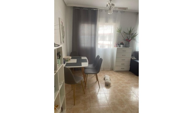 Återförsäljning - Apartment -
Torrevieja - Playa de los Locos