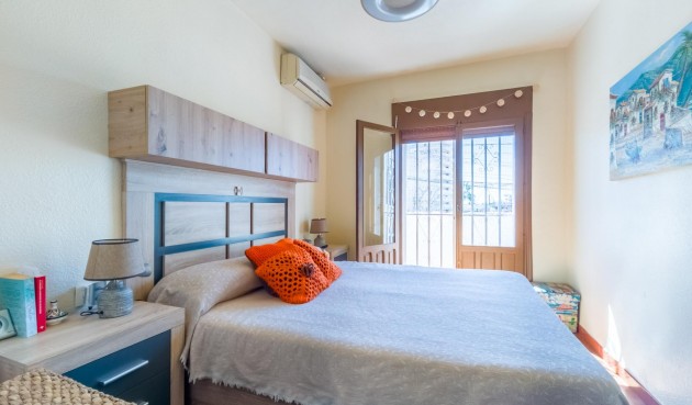 Brukt - Town House -
Torrevieja - Nueva Torrevieja