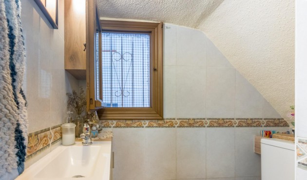 Brukt - Town House -
Torrevieja - Nueva Torrevieja
