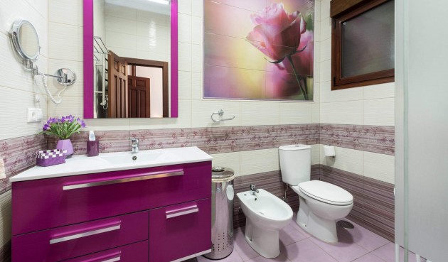 Brukt - Villa -
Orihuela Costa - Costa Blanca