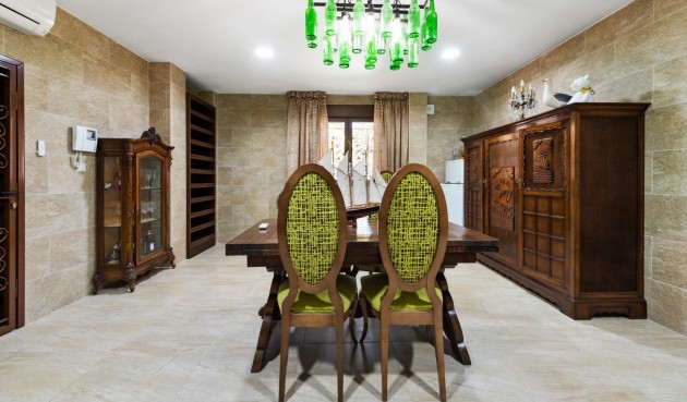 Brukt - Villa -
Orihuela Costa - Costa Blanca