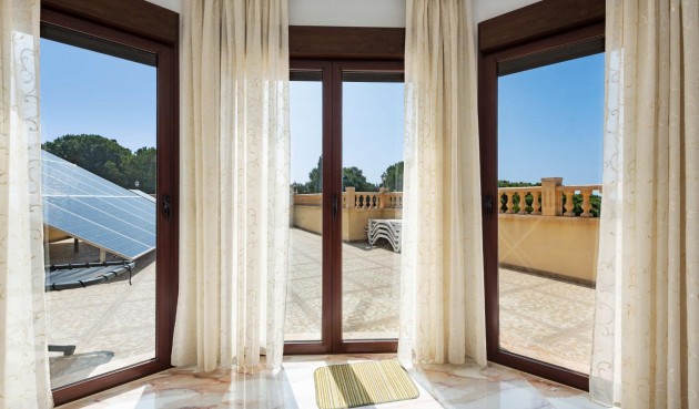 Brukt - Villa -
Orihuela Costa - Costa Blanca