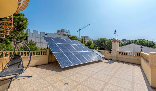 Brukt - Villa -
Orihuela Costa - Costa Blanca