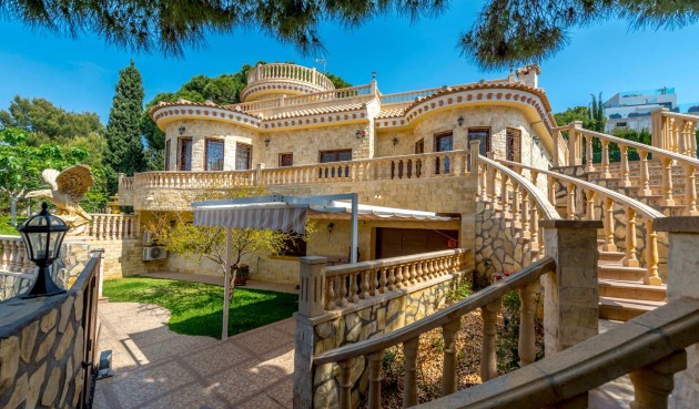 Brukt - Villa -
Orihuela Costa - Costa Blanca
