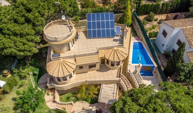 Brukt - Villa -
Orihuela Costa - Costa Blanca