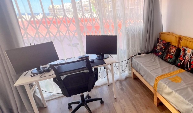 Resale - Apartment -
Torrevieja - La Veleta