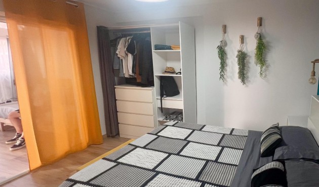 Resale - Apartment -
Torrevieja - La Veleta