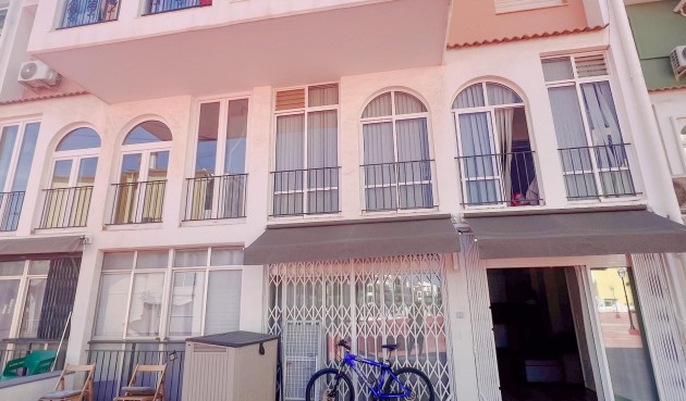 Resale - Apartment -
Torrevieja - La Veleta