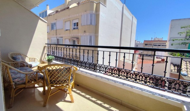Återförsäljning - Apartment -
Torrevieja - Centro