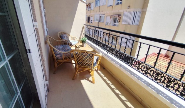 Återförsäljning - Apartment -
Torrevieja - Centro