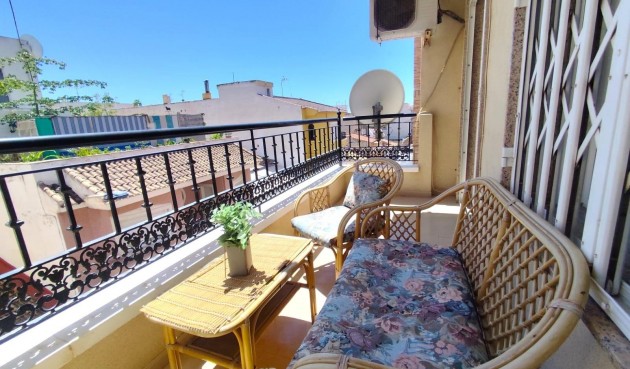 Återförsäljning - Apartment -
Torrevieja - Centro