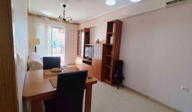 Återförsäljning - Apartment -
Torrevieja - Centro