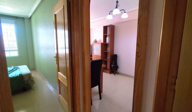 Återförsäljning - Apartment -
Torrevieja - Centro