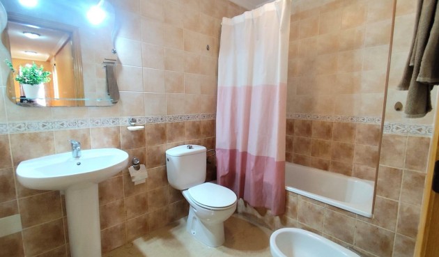 Återförsäljning - Apartment -
Torrevieja - Centro