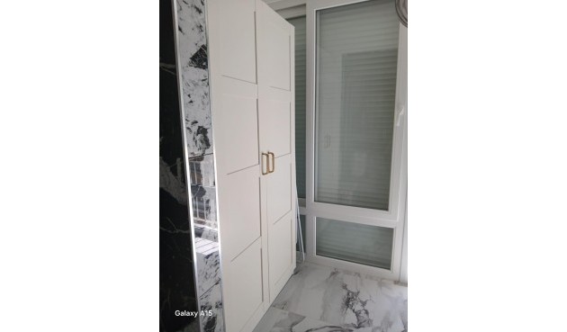 Återförsäljning - Apartment -
Torrevieja - Centro
