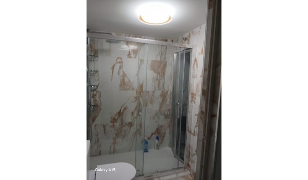 Återförsäljning - Apartment -
Torrevieja - Centro