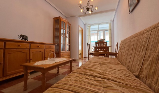 Brukt - Apartment -
Torrevieja - Acequion