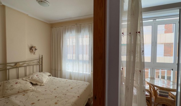 Brukt - Apartment -
Torrevieja - Acequion