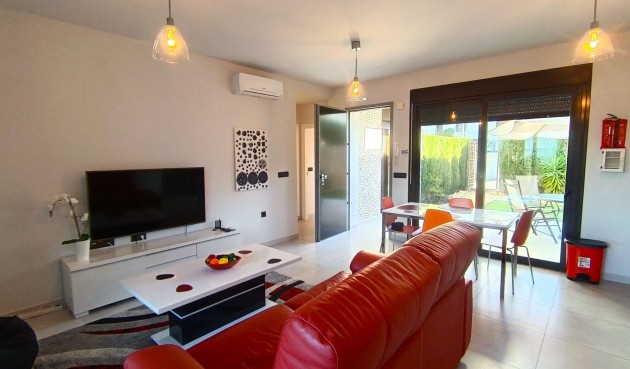 Brukt - Apartment -
Algorfa - Inland
