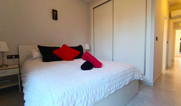 Brukt - Apartment -
Algorfa - Inland