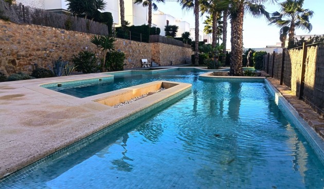 Brukt - Apartment -
Algorfa - Inland
