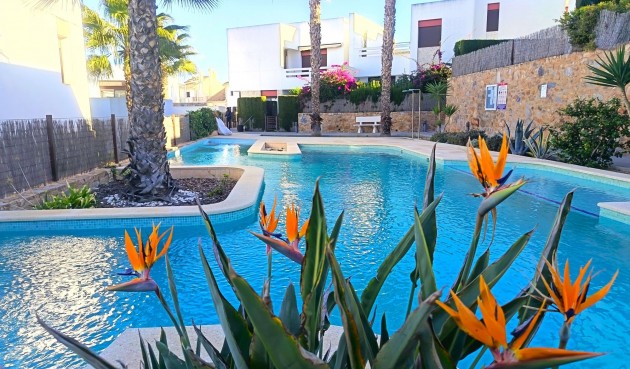 Brukt - Apartment -
Algorfa - Inland