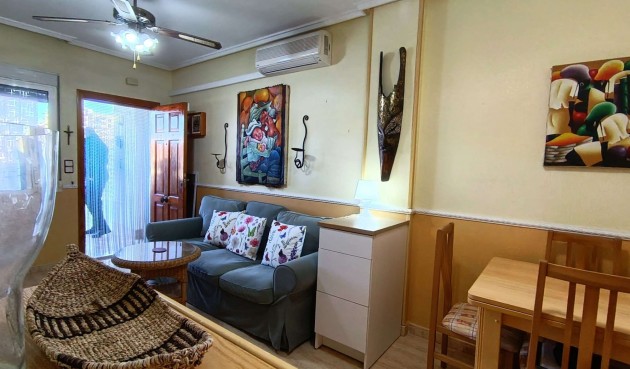 Återförsäljning - Apartment -
Torrevieja - Costa Blanca