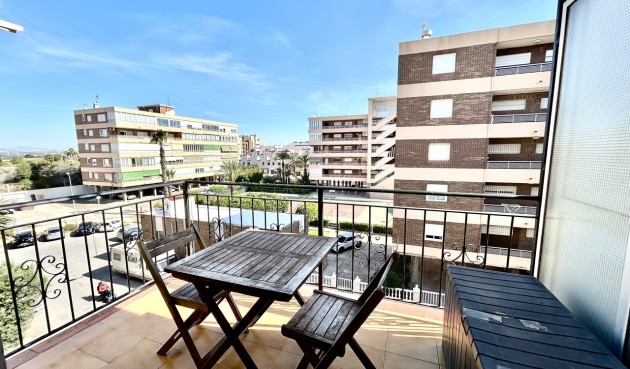 Resale - Apartment -
Torrevieja - Costa Blanca