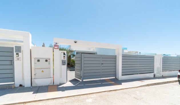 Brukt - Town House -
Vistabella Golf Entre Naranjos - Inland