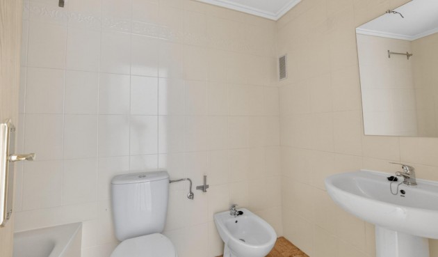 Brukt - Apartment -
Torrevieja - El Limonar