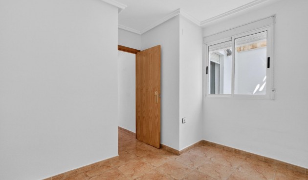 Brukt - Apartment -
Torrevieja - El Limonar