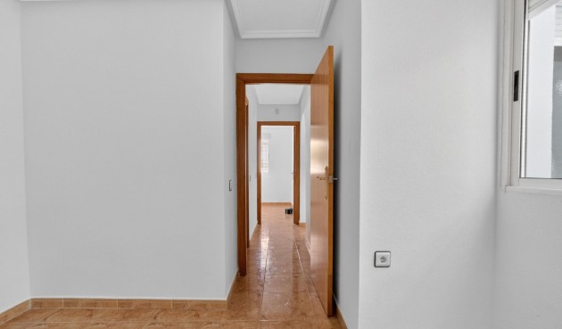 Brukt - Apartment -
Torrevieja - El Limonar