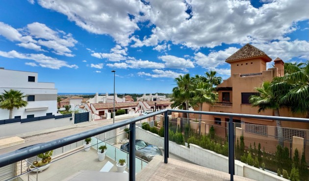 Reventa - Villa -
San Miguel de Salinas - Bellavista