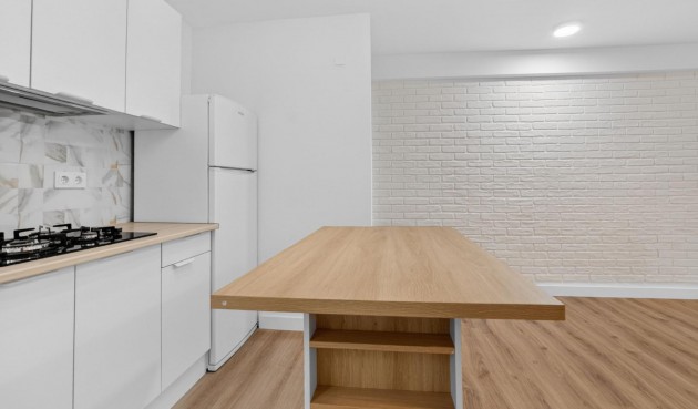 Brukt - Apartment -
Torrevieja - Centro